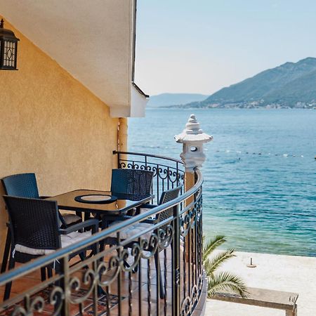 Apartment Villa Marija 蒂瓦特 外观 照片