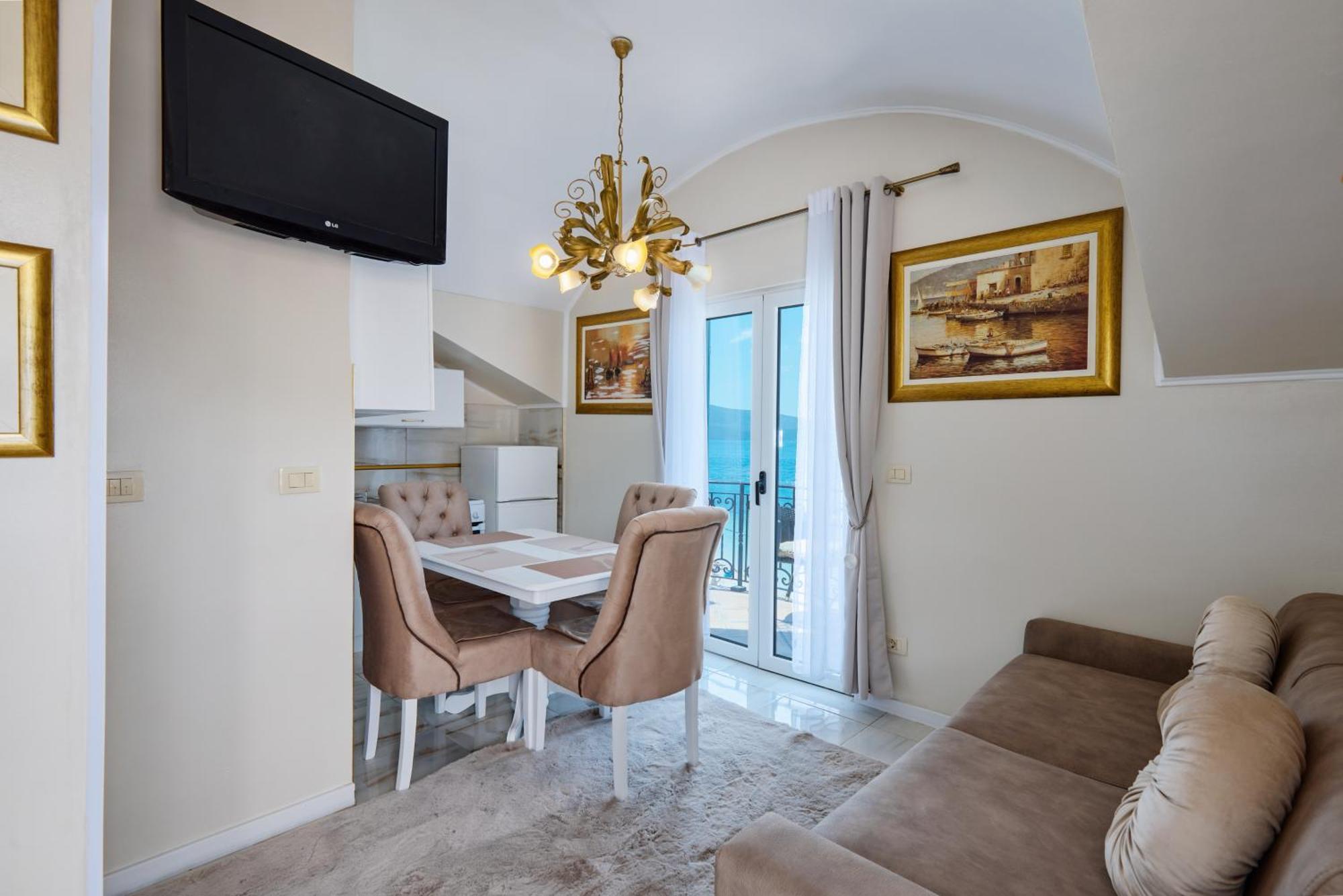 Apartment Villa Marija 蒂瓦特 外观 照片