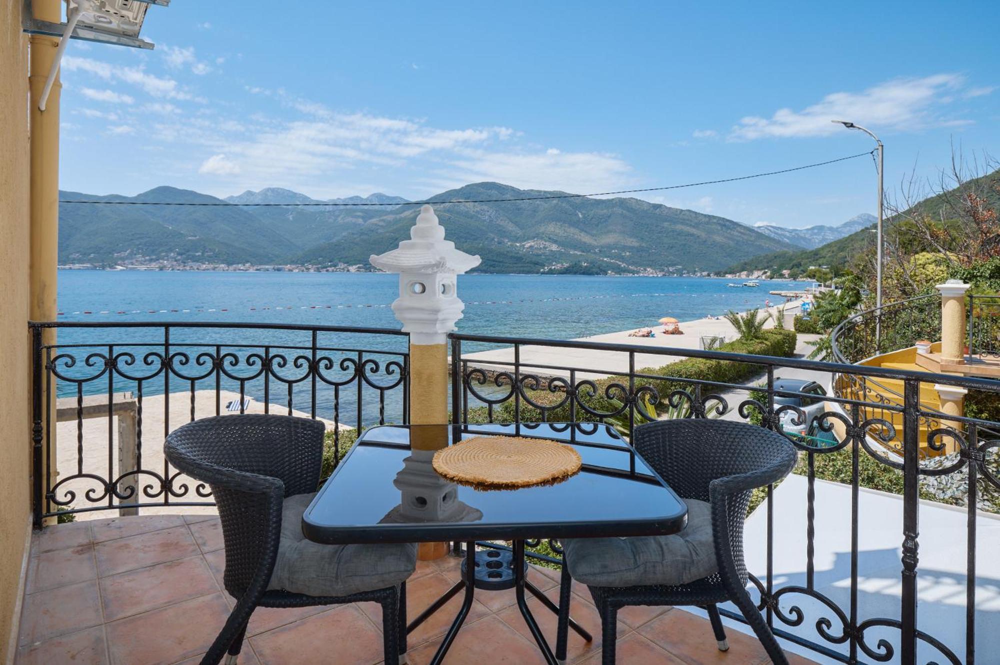 Apartment Villa Marija 蒂瓦特 外观 照片