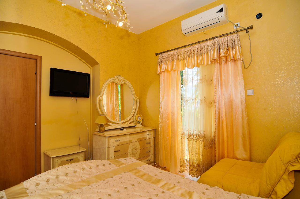 Apartment Villa Marija 蒂瓦特 外观 照片