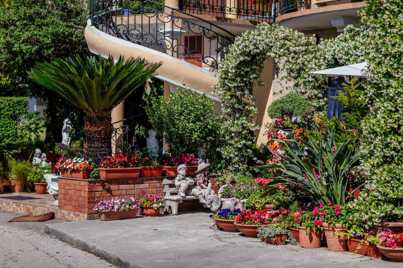 Apartment Villa Marija 蒂瓦特 外观 照片